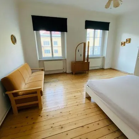 Nikola Tesla Haus, Zentrum Lägenhet